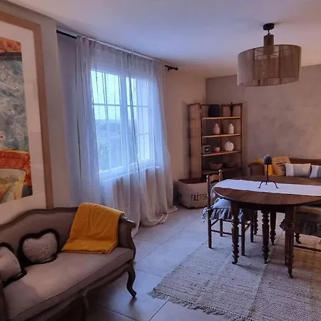 Maison Avec Grange & Piscine Vue Sur Les Pyrenees Puymaurin