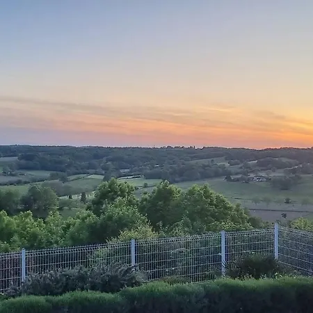 Maison Avec Grange & Piscine Vue Sur Les Pyrenees Σπίτι διακοπών *