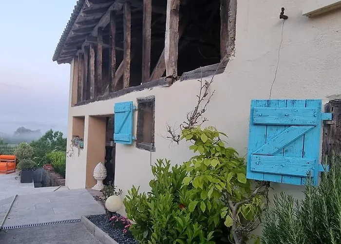 Maison Avec Grange & Piscine Vue Sur Les Pyrenees Vakantiehuis