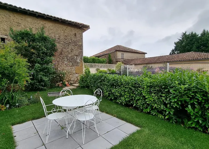Maison Avec Grange & Piscine Vue Sur Les Pyrenees * Puymaurin
