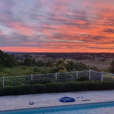 Maison Avec Grange & Piscine Vue Sur Les Pyrenees *