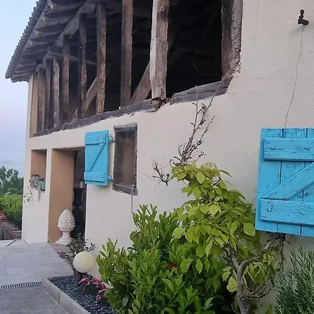 Maison Avec Grange & Piscine Vue Sur Les Pyrenees Tatil Evi