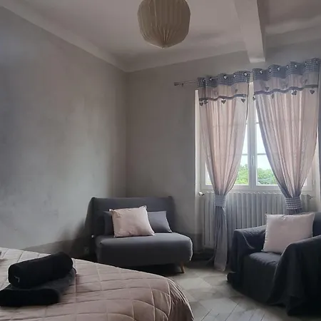 Maison Avec Grange & Piscine Vue Sur Les Pyrenees Puymaurin