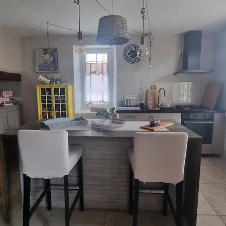 Maison Avec Grange & Piscine Vue Sur Les Pyrenees Nyaraló *