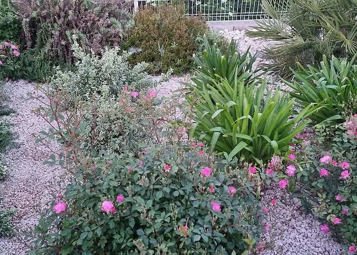 Maison Avec Grange & Piscine Vue Sur Les Pyrenees Σπίτι διακοπών *