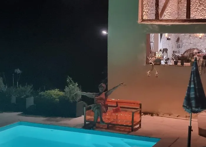 Maison Avec Grange & Piscine Vue Sur Les Pyrenees Σπίτι διακοπών *