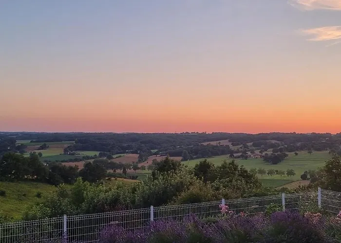 Maison Avec Grange & Piscine Vue Sur Les Pyrenees Puymaurin